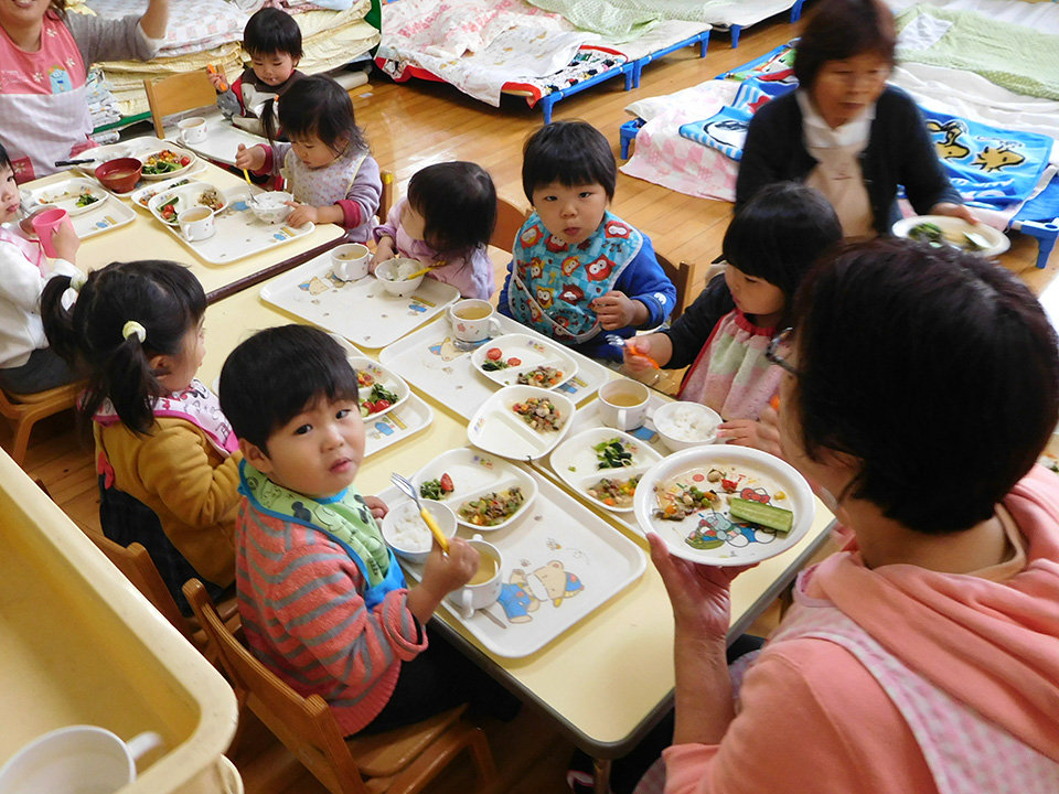 昼食